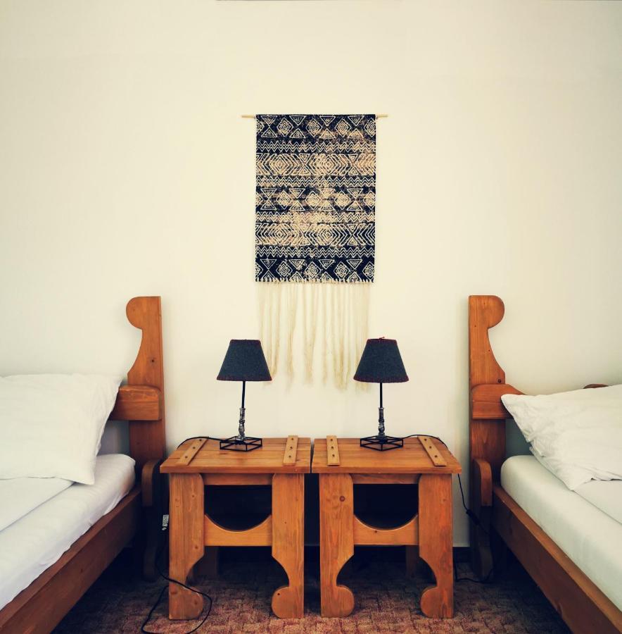 Szabolcs Vezer Panzio Bed & Breakfast ภายนอก รูปภาพ