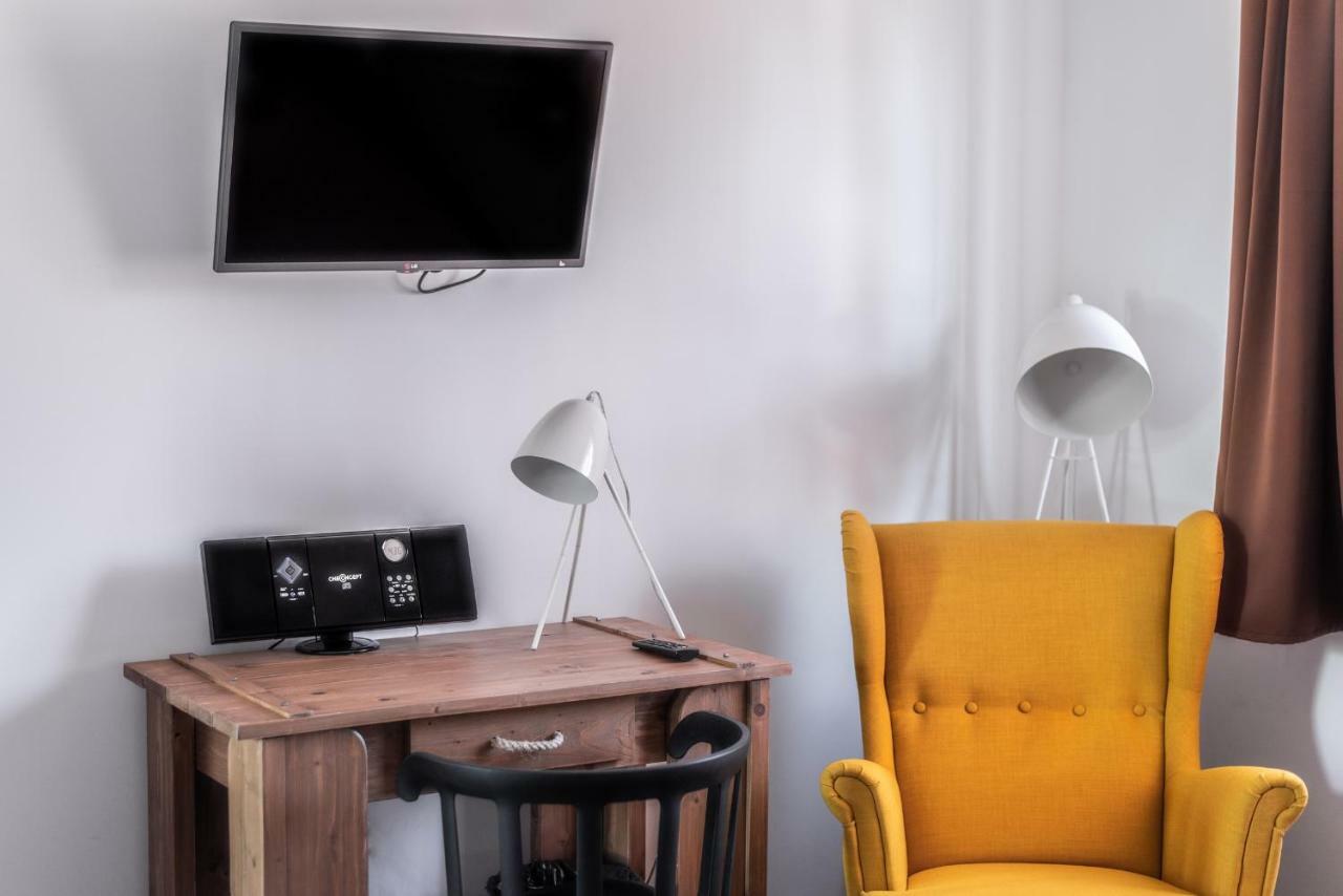 Szabolcs Vezer Panzio Bed & Breakfast ภายนอก รูปภาพ